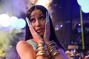 Cardi B’s Show-Stealing Met Gala Gown Needs 9 Helpers On Red Carpet