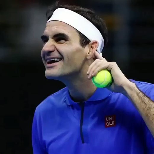 Roger Federer plays the best point of his career vs Zverev…But with an Invisible ball 🤯