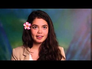 Moana (2016) - Featurette : "Auli’i Cravalho is Moana !"