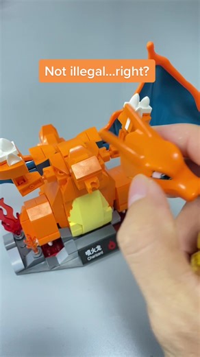 Construyendo un Charizard con Legos