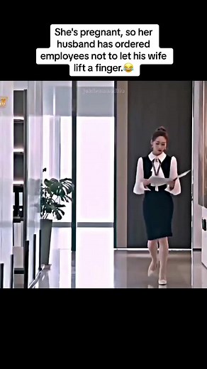 【LIKE It❤️】Click the LIKE button if you enjoy watching this video！💗 We appreciate your support to spread this drama to more fangirls like us 💗 #Engsub #Chinesedrama #President #Cinderella #bemyprincess #cdramalover #cdramaedit #cdramaclips #趙露思 #ZhaoLusi | 【最動聽的事 I Hear You EP04-4】 #星汉灿烂#吴磊赵露思#趙露思#ZhaoLusi#最動聽的事#IHearYou #2022ChineseDrama #2022中國電視劇 #好看中國電視劇2021 #出色中國電視劇 #中國電視劇 #甜寵愛情劇 #甜寵#大陸劇 #大陸情感劇 #霸道總裁 #灰姑娘 #ihearyou #ihearyoudrama #perte #neiperte #foryoupage #foryou #fypシ #kdrama #kdramas