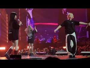2NE1 MEDLEY ENCORE PERFORMANCE IN MANILA WELCOME BACK LIVE PHILIPPINES FANCAM 20241116