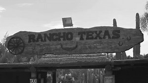 RANCHO TEXAS PARK🌵🐬🐠🐢🏊‍♂️🦉🦜 BOOK NOW👉 https://bit.ly/3JiZx6n Rancho Texas Lanzarote Park is an animal and water park and is a must-visit while you are in Lanzarote. With pickups from all resorts when you book, you can be assured of a full day out at the only Lanzarote zoo, with many shows like the Lanzarote dolphin show, bird of prey show, and the sea lions as well as the slides and waterpark. What are you waiting for? https://youtube.com/c/VISITLANZAROTE #visitlanzarote | TravelON.World