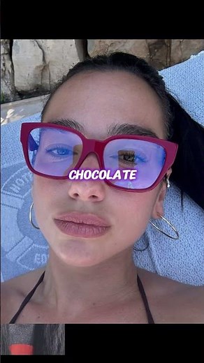 Dua Lipa impone moda con bikini marrón chocolate 🍫🔥#DuaLipa #Bikini #VideoViral
