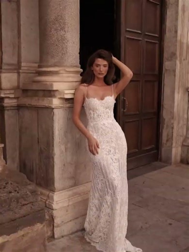 SW175 | Ivory Lace Mermaid Spaghetti Straps Wedding Dress