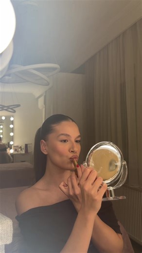 Embrace Your Beauty with Makeup Tips from Kozmetika Orchidea