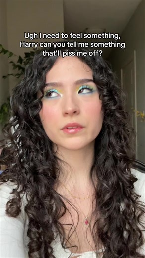 The perfect loose powder RUINED😭 I finally used the last bit of the OG formula I had left and I’m angry all over again