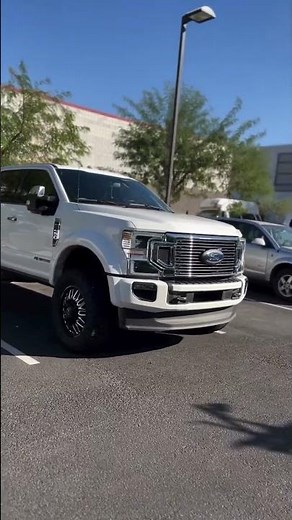 Lifted f350 Dually with 20” Fuel Wheels