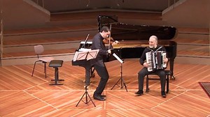 VC ARTIST OF THE WEEK | American violinist Noah Bendix-Balgley has established himself as one of the most talented and accomplished instrumentalists to emerge internationally as a highly sought after orchestra leader, chamber musician and soloist https://theviolinchannel.com/violinist-vc-artist-noah-bendix-balgley/ VC Artist Noah Bendix-Balgley & Alan Bern | Traditional Klezmer Music | 2017 | The Violin Channel