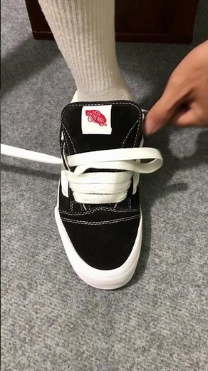 How to Lace Vans Knu Skool for the Best Fit (Slow Version) #vansshoes #vansoldskool #shoelacetying