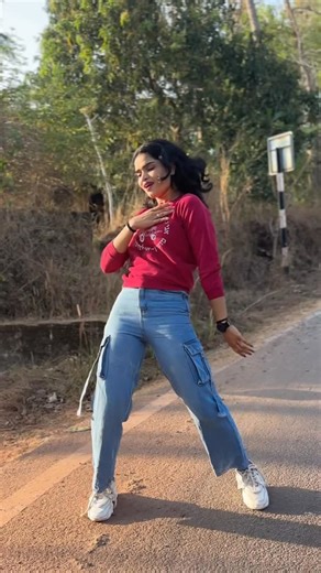 Pavithra.-.Acharya009 | Dil Lagana Mana Tha….. #dillaganamanatha #krishmandalofficial #dance #viralvideos #trending | Instagram