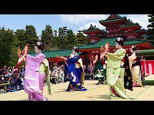 How to Become a Geisha, Training of a Maiko in Heian Shrine in Kyoto 京都祇園の舞妓さんの平安神宮での踊りの練習と勉強