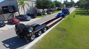 19K views · 469 reactions | Hard to go wrong with a drone view! #TrailerShowcase #GlobeTrailers #Trucking #CustomBuilt #AmericanMade #Custom #HeavyHaul #HeavyEquipment #Transport | Globe Trailers | Facebook