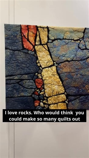 We caught up with exhibiting artist Robin Hamill at the Philadelphia Museum of Art Contemporary Craft Show to talk about her piece “Cracks and Crevasses”. #SAQAArt #ArtQuilt #FiberArt #TextileArt | Studio Art Quilt Associates, Inc.