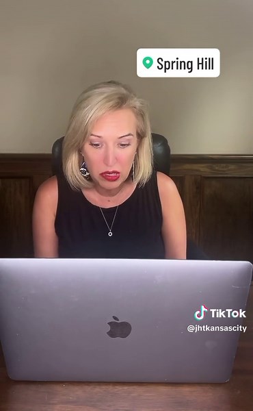 Spring Hill time! #marketminute #springhillkansas #kansascitymarket #kansascityhouses