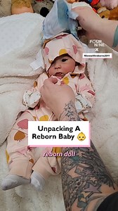 Unpacking a reborn baby doll 👶 | Four Nine
