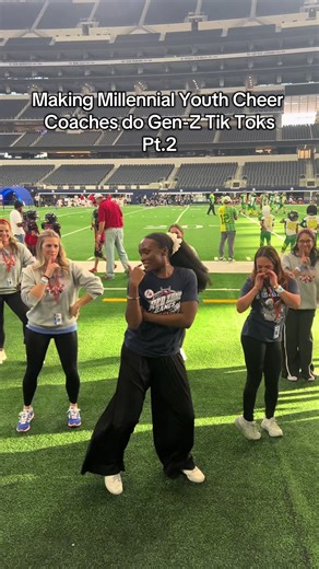 what half time looks like @Red Zone Games 😁🏈 #RZG #RedZoneGames #ATandTStadium #YouthFootball #CheerLife