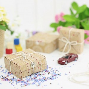 642K views · 7.3K reactions | Easy-to-make DIY gift box. Great handmade gifts to put in this box: bit.ly/2bi2k2u | 5-Minute Crafts | Facebook