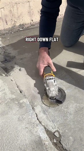 Cut and Grind completely flat👀 - Link in bio! 🐶 #fypage #diy #tools4life #grindingwheel #tools