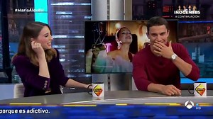 Álex González enseña a bailar bachata en 'El Hormiguero 3.0': "Es importante el golpe de pelvis"