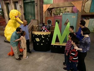 Sesame Street - Elmo and Friends: Tales of Adventure - Apple TV