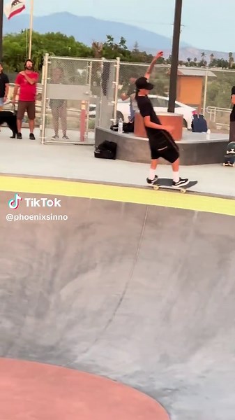 Skateboarding at Sunset: A Perfect Aesthetic