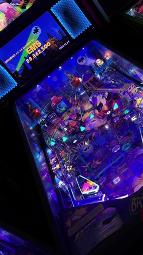 Is that the bat signal? Quick, to the batmobile! 🦇💜 Is Adam West your favorite Batman too? Come play this pinball at The Arcade in brighton, open Friday-Sunday every weekend!👾 #pinball #batmanpinball #pinballgame #pinballmachine #batman66 #michiganarcade #thearcadebrighton #arcade #stern #sternpinball #pinballarcade