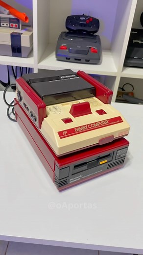 Famicom Disk System 🎮💾🕹️ Item adquirido com @retromindbrasil 👊🏻👊🏻 #nintendo #gaming #retrogaming #retro #asmr #unboxing | oAportas
