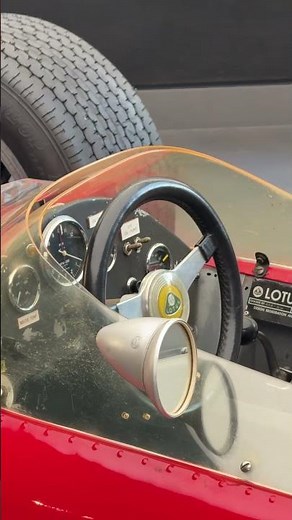 1967 Lotus 49 – The Rare Ford-Powered Car That Made History! 🏁🔥