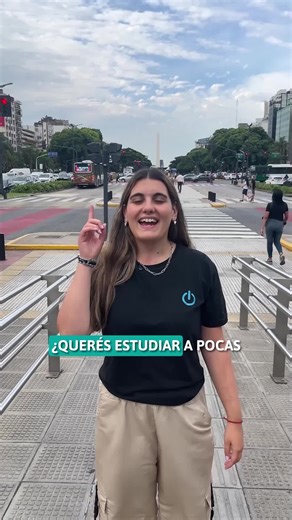 ¿Te interesa la animación, el arte digital, los videojuegos o la programación y no sabés por dónde empezar? 🎮💻🎨 En este video recorremos las distintas áreas de formación, las modalidades presencial y a distancia y los primeros sets educativos de latinoamerica para tecnologías como Virtual Production, MOCAP, Video Volumétrico 4D y Fotogrametría. También te explicamos cómo funcionan las certificaciones intermedias y el título oficial al finalizar cualquiera de nuestra tecnicaturas. ¡Si estás bu