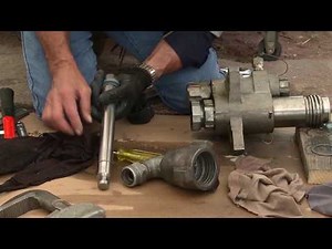 Replacement of Graco Xtreme airless spray pump piston lower packings