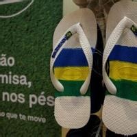 Right wing urges boycott of iconic Brazilian flip-flops