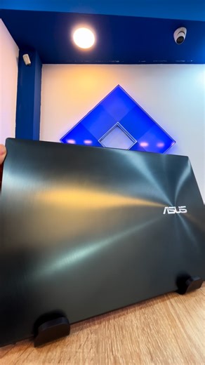 Oktobit | Vente de laptops & matériel informatique on Instagram: "❄️ ASUS ZENBOOK 14 – Puissance & Élégance 💎🔥 💻 Configuration : ⚡ Intel Core i7 – 11ᵉ génération (2.8 GHz) 🧠 4 Cores / 8 Threads – 12 Mo Cache 🚀 RAM 16 Go LPDDR4X – 4267 MHz 💾 SSD NVMe 512 Go 🎨 Intel Iris Xe Graphics 🖥️ 14” Full HD IPS (1080p) – Anti-reflet ⌨️ Clavier rétro-éclairé 🪶 Ultra léger : 1.2 kg 🔋 Batterie : jusqu’à 4h 🪟 Windows 11 installé 💰 Prix : 109 000 DA 🔥 ✅ Garantie 3 mois 🚚 Livraison gratuite – 58 wil