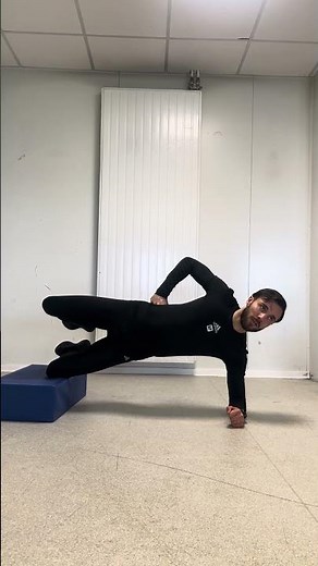 Abduction Knee Plank ISO 🔥 Hip & Core Stability
