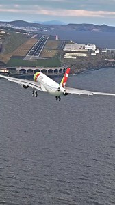 1.6M views · 10K reactions | È de tirar o folego essa chegada na Ilha da Madeira Portugal #dubai #fly #msfs2020 #beautiful #Gaming | Xtrix | Facebook