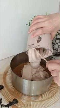 BEYAZ ÇİKOLATALI KOLAY PASTA💞#shortsfeed #shorts#shortviral