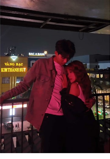 Nay chụp đôi iu nhauu nhó #vinh #couple #chupanh
