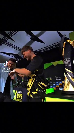 Understanding Simple Prime Strategies in CS2 Gameplay