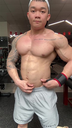 Ui cha tự véo mà đau quá 🤭#gymmotivation #bungcoc#sixpack