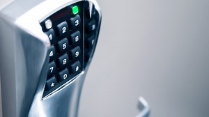 Elderly Tennessee couple escapes memory care unit by using Morse code training to crack door code