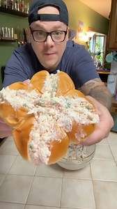 Kings Hawaiian crab rangoon dinner rolls! | Cibsandibus