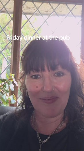 Good to get out again today, its like one in one out 🙄 thoroughly enjoyed my meal 😋 have a fab Friday evening guys 🥰 #gettingout #foryoupage❤️❤️ #foodtok #pubgrub #supportlocal