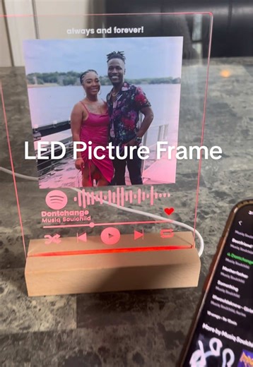 Customizable LED Picture Frames for Valentine's Day