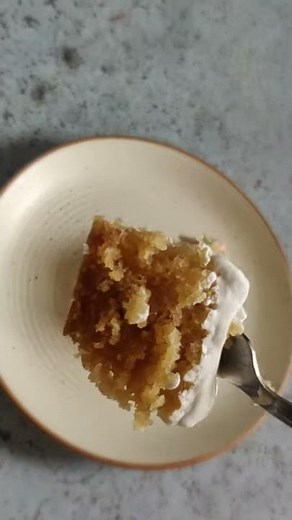 Vanilla Cake Frosting | Cake Icing for Beginners | Vanilla Cake Decoration | Frosting a Cake Recipe