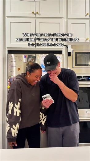 Sending over my wish list in .25 seconds 😂😳🤭 #valentinesday #couplescomedy #spoiled #comedy #marriedlife