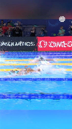 Never count him out! 💥 David Popovici turns around the 200m Freestyle on the last 75 metres! 🙌 #Swimming #AQUASingapore25 | World Aquatics