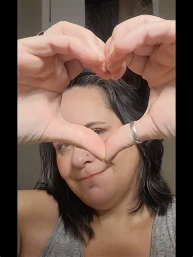 Keeping it Simple Today 🩺☕ Taking a break from the big wings and glitter today! 🏔️ I have a heart check-up this morning, so I’m going for a very soft, natural look. 🧼 A little bit of ‘Nanaimo’ to define and some lovely pink tones with ‘Cherryville’ and ‘Oopsie Daisy’ lipstick. 💄 Since my labret piercing is having a bit of a flare-up, I’m letting my skin breathe and only evening out the center of my face. ✨ It’s all about feeling good while taking care of business. 🇨🇦 Grab these everyday es