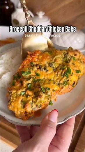 Creamy Broccoli Cheddar Chicken Bake 🧀🥦 | Easy Comfort Food!