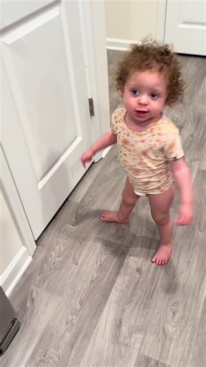 The food dance always gets me 😂😂😂 #fyp #dance #popcorn #skylar “popcorn is a choking hazard” ok Karen— she’s monitored while eating it and we are CPR certified, I think we got this. It’s her favorite snack. 🩷🩷🩷