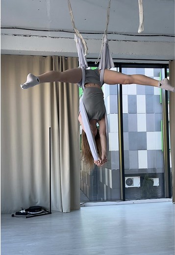 Fly Yoga & Aerial Acrobatics | Achieve Flexibility